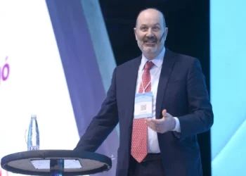 El reclamo de Sturzenegger a los empresarios en IDEA: “Nunca más nos pidan bajar impuestos”