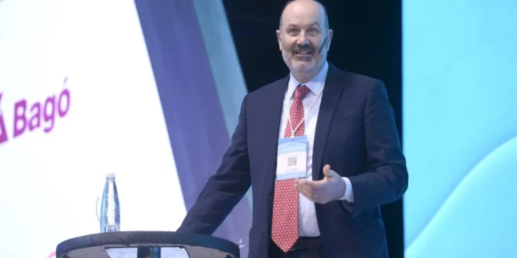 El reclamo de Sturzenegger a los empresarios en IDEA: “Nunca más nos pidan bajar impuestos”