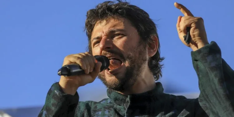 Milei “Me encantaría meterle el último clavo al cajón del kirchnerismo, con Cristina Kirchner adentro”