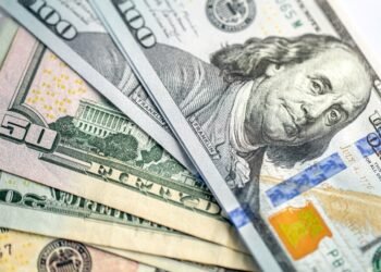 Mercados hoy : Suben el dólar y el riesgo país toca los 1200 puntos