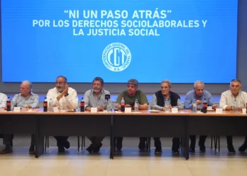 Vuelven las complicaciones entre el Gobierno y la CGT por intentar llegar a un acuerdo sobre el artículo de la Ley Bases que penaliza los bloqueos sindicales