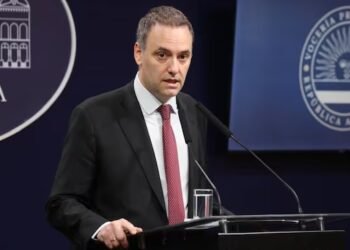 Adorni anunció disolverá la ex Ciccone Calcográfica y reestructurará la Casa de la Moneda