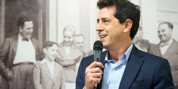 El Senador Nacional Wado de Pedro respaldó a Uribarri tras su detención