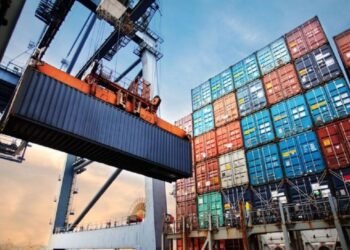 En los primeros diez meses del año, el superávit comercial registró una suma de US$15.995 millones