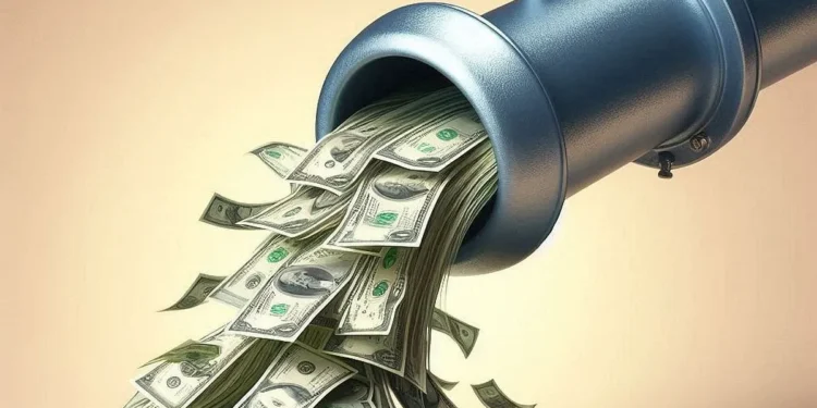 El blanqueo de Capitales es un éxito, el 30% del dinero que entró ya está fuera de los bancos