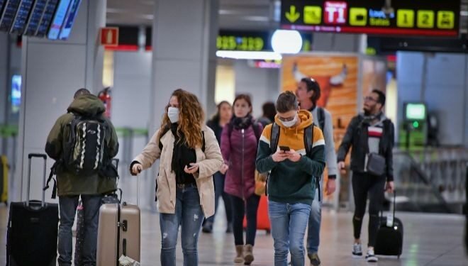 La llegada de turistas cayó 37% en octubre, y se aceleraron los viajes de argentinos al exterior