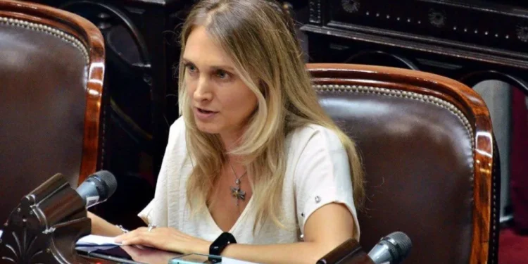 La diputada nacional por Córdoba Gabriela Brower de Koning (UCR) presentó un proyecto de ley para respaldar la decisión de Milei de eliminar la jubilación de privilegio de CFK