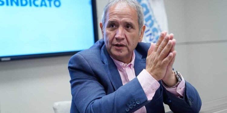 Los bancarios acordaron nuevos aumentos salariales hasta febrero