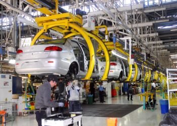 Buenas noticias para la producción de autos que poco a poco deja atrás la crisis y crece un 0,9% interanual