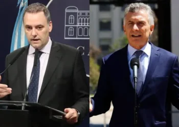 ¿Mauricio Macri candidato? Una encuesta ya midió cómo le iría contra Manuel Adorni