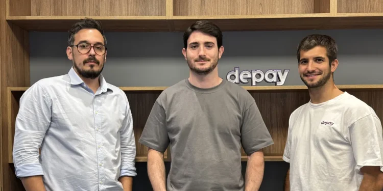 Dos compañías cerraron un acuerdo que permitirá pagar con criptomonedas en comercios de América latina usando código QR