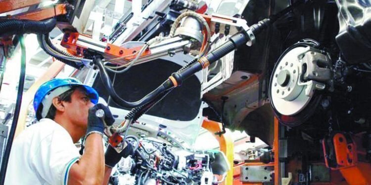 El 2024 cerró con una caída del 17,1% en la producción automotriz, pero proyectan mejora para el 2025