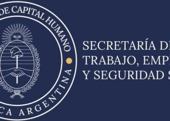 El gobierno lleva adelante las negociaciones para consensuar un proyecto de reforma laboral con empresarios y sindicatos