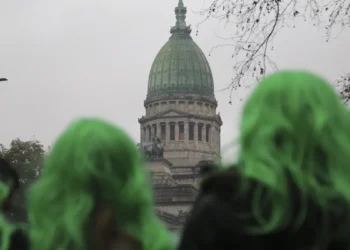 “Progres” vs. “anti-woke”