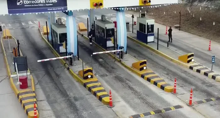 El Gobierno oficializó la privatización de Corredores Viales SA: así será el nuevo sistema de rutas y peajes en el país