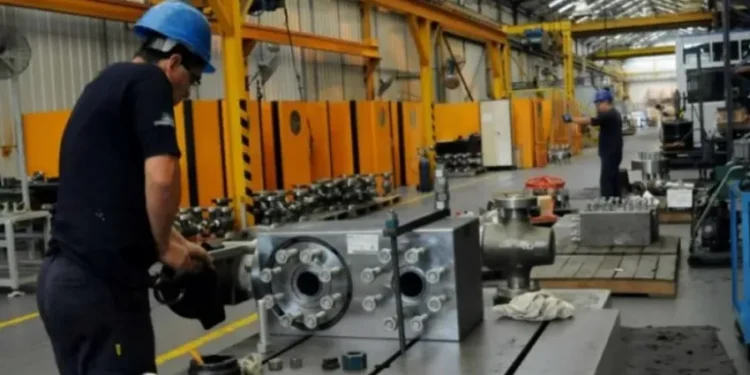 El INDEC revelará cuánto se contrajo la economía en el primer año de la era de Javier Milei