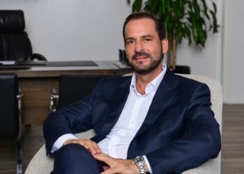 Escobar lanzó  el programa que busca formar en habilidades digitales e idiomas a los estudiantes secundarios