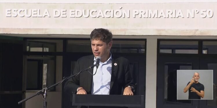 Axel Kicillof: “En toda la Argentina tenemos un parate de las obras y un desfinanciamiento de la educación”