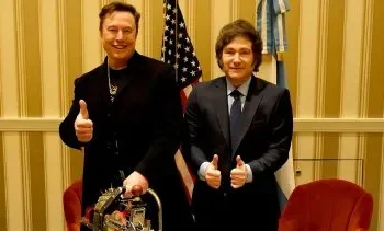 Milei defiende la “motosierra” como símbolo de la nueva era dorada