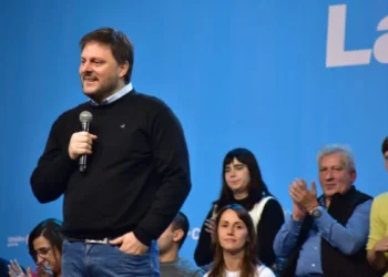 Santoro desafía al PRO: Arranca la campaña peronista en la Ciudad