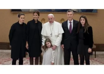 Macri Recuerda Visita al Papa y Anécdota con su Hija