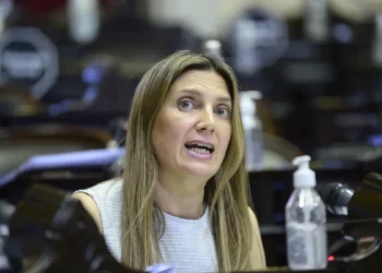 CABA: Ficha Limpia agita la interna LLA vs PRO