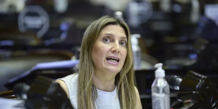 CABA: Ficha Limpia agita la interna LLA vs PRO