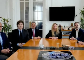 LLA “caza” dirigentes del PRO tras victoria