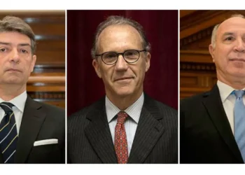 Corte Suprema toma su defensa, aparta a Justicia