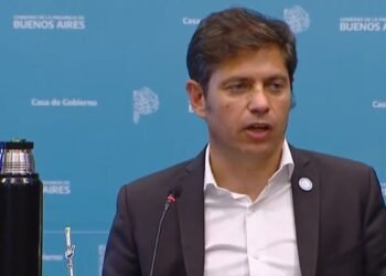 Kicillof: “Gobierno busca dólares del colchón”