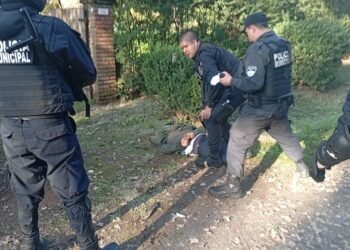 La flamante Policía Municipal de Escobar redujo a un delincuente usando armas no letales