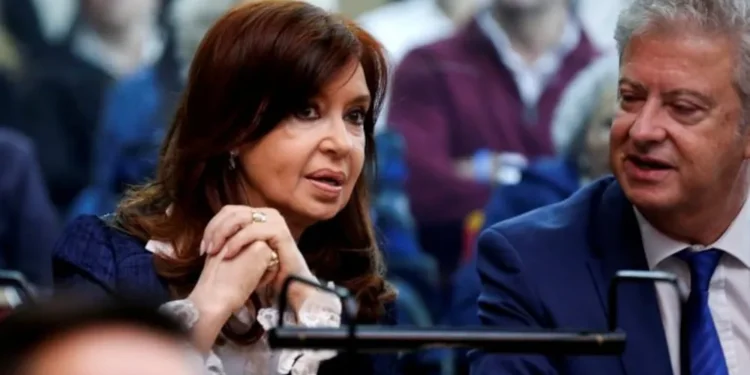 Cristina Kirchner: horas decisivas (abogados/militancia)