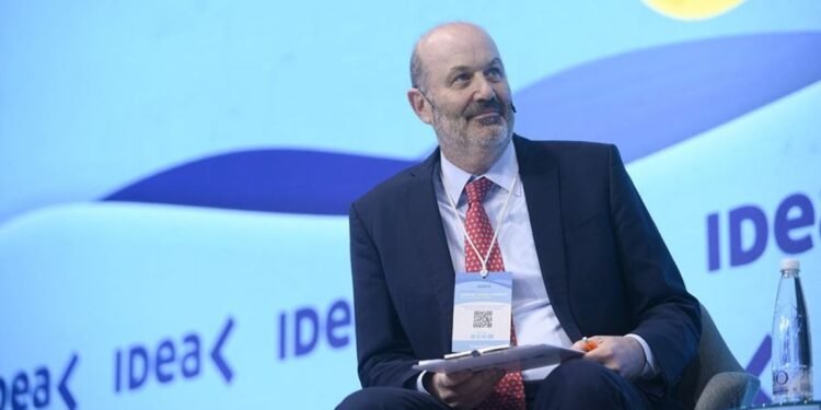 Sturzenegger critica a gobernadores: “Motosierra para provincias”