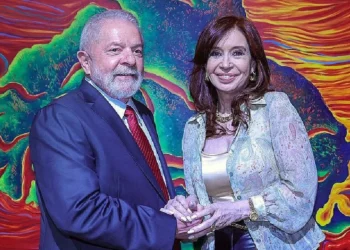 Aseguran visita de Lula a Cristina Kirchner en julio.
