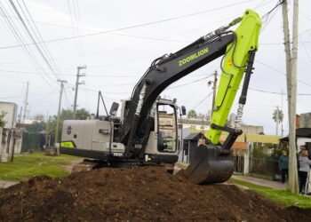 NUEVA OBRA DE ASFALTO EN PARQUE SAN MARTÍN