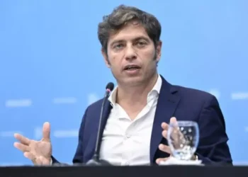 Kicillof critica fallo YPF: “Disparate jurídico”, acusa a Milei.