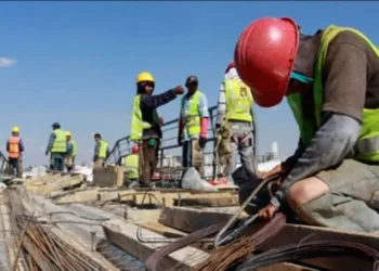 Construcción cae en mayo por tercera vez.