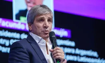 Modelo económico: debilidades al descubierto en el “off” de Caputo con Fantino.