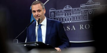 Adorni sincera quiebre con Villarruel: “No es parte ni importa”.