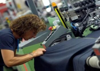 Textil argentina en crisis: 70% de ropa es importada.