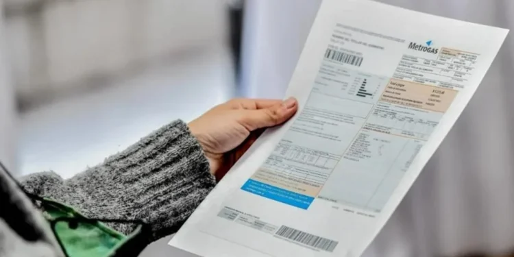 Gasto en servicios públicos en AMBA: Cae pese al aumento de tarifas.