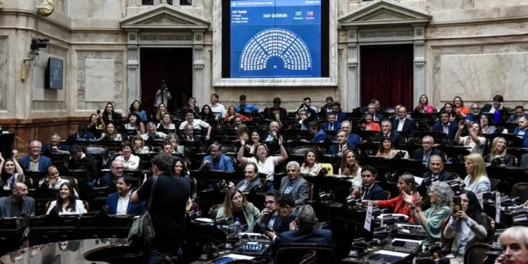 Frente de Izquierda, “100% en contra” de vetos de Milei.