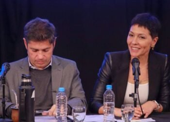 Mayra Mendoza y Axel Kicillof inauguran Alcaidía en Quilmes.