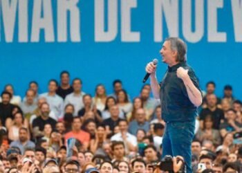 Máximo Kirchner critica a Kicillof antes de elecciones: Reproche inesperado.