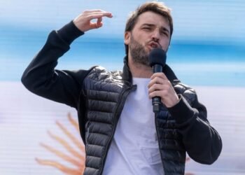 Polémica en Chubut: Acusan a gobernador Torres por pagos a publicidad digital.