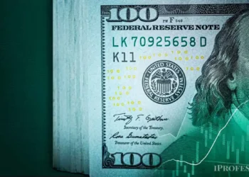 Dólar a $1.370, cerca del récord: BCRA ajusta encajes.