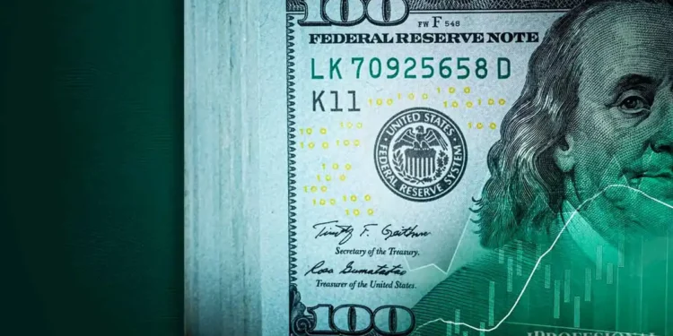 Dólar a $1.370, cerca del récord: BCRA ajusta encajes.