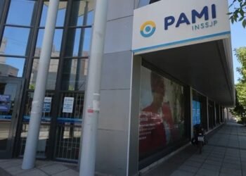 Amparo contra recorte de medicamentos del PAMI.