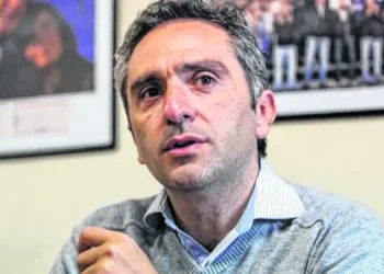 Larroque alerta al Gobierno por crisis