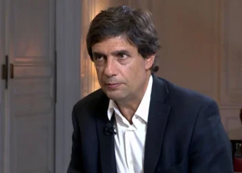 Lacunza analiza turbulencia cambiaria y apoya al Gobierno.